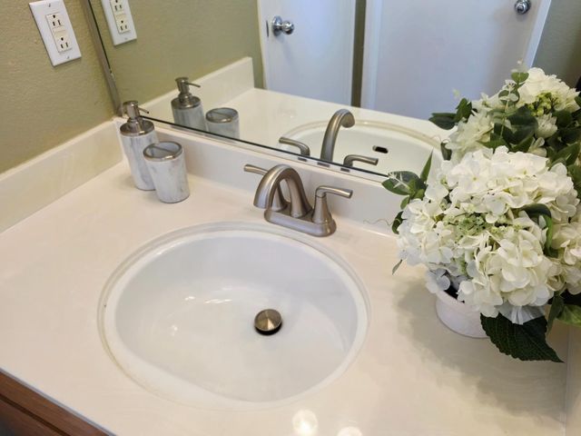 1464 Los Buellis Way, Milpitas, CA 95035