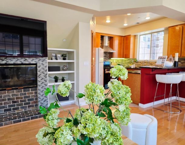 1464 Los Buellis Way, Milpitas, CA 95035