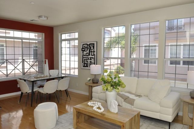 1464 Los Buellis Way, Milpitas, CA 95035