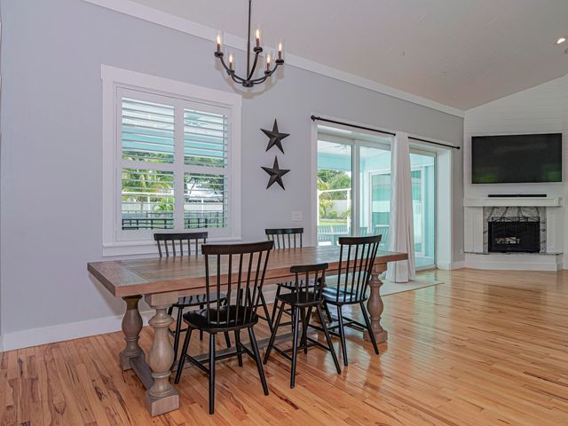 406 9th Court, Vero Beach, FL 32962