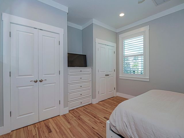 406 9th Court, Vero Beach, FL 32962