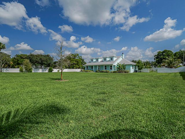 406 9th Court, Vero Beach, FL 32962