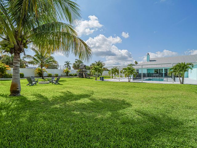 406 9th Court, Vero Beach, FL 32962