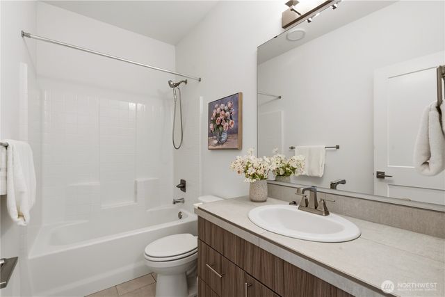 15865 NE 14th Road, Bellevue, WA 98008