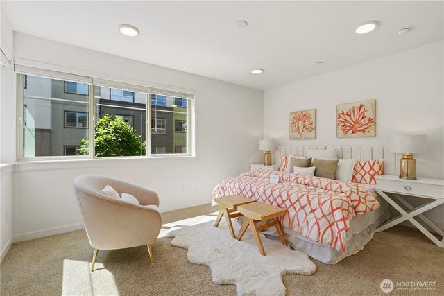 15865 NE 14th Road, Bellevue, WA 98008