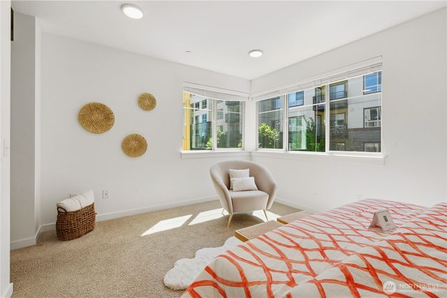 15865 NE 14th Road, Bellevue, WA 98008