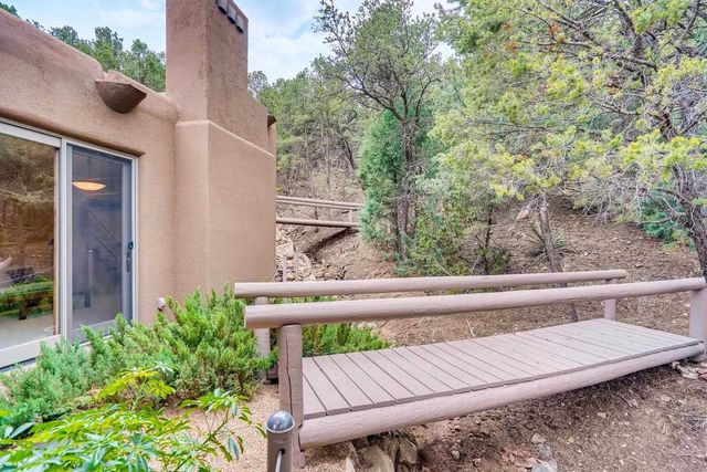 1404 Tesuque Creek, Santa Fe, NM 87501