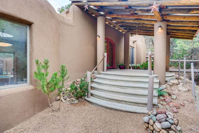 1404 Tesuque Creek, Santa Fe, NM 87501