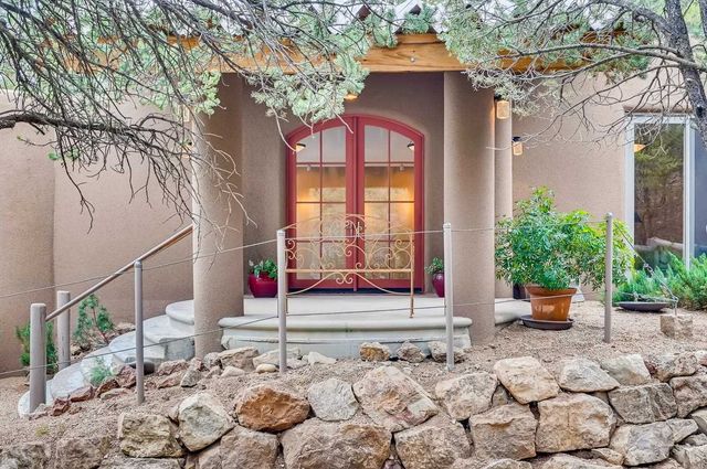 1404 Tesuque Creek, Santa Fe, NM 87501
