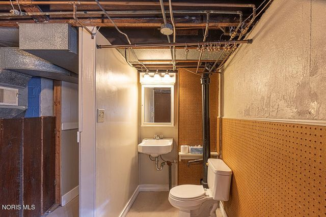 1889 Princeton Drive, Toledo, OH 43614