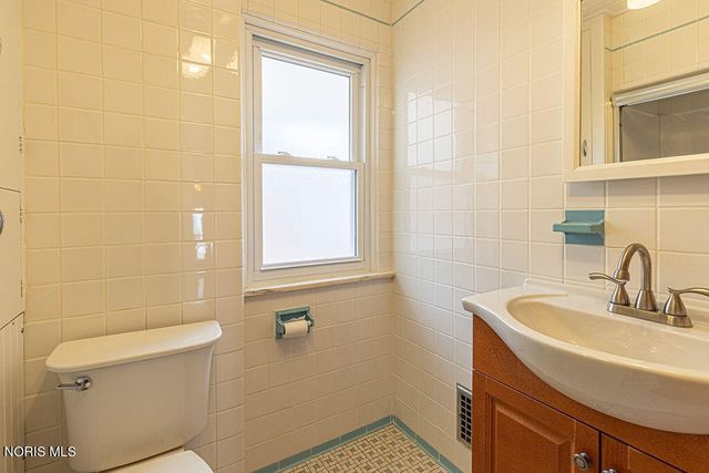 1889 Princeton Drive, Toledo, OH 43614