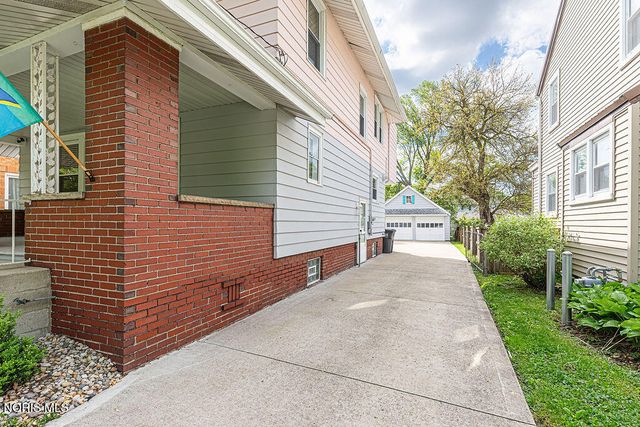 1889 Princeton Drive, Toledo, OH 43614