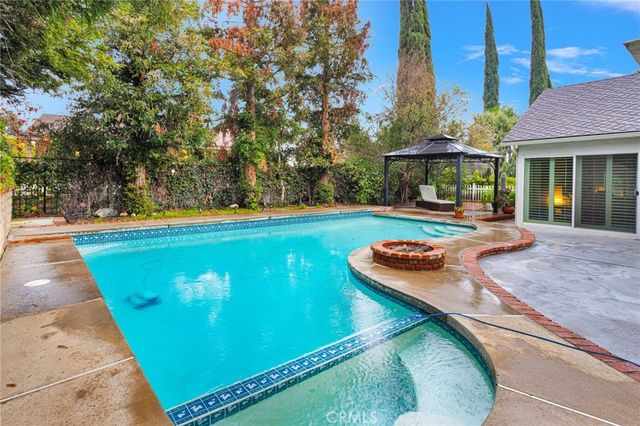 25442 Via Escovar, Valencia, CA 91355