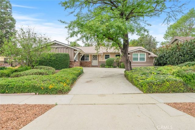 1329 N 2nd, Upland, CA 91786