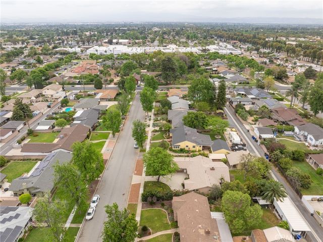 1329 N 2nd, Upland, CA 91786