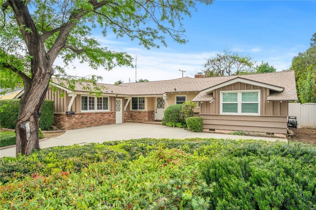 1329 N 2nd, Upland, CA 91786