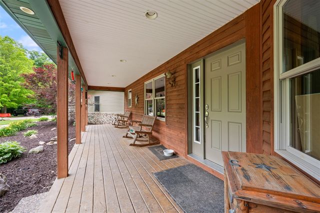 10810 Ingersoll Drive, Howard City, MI 49329