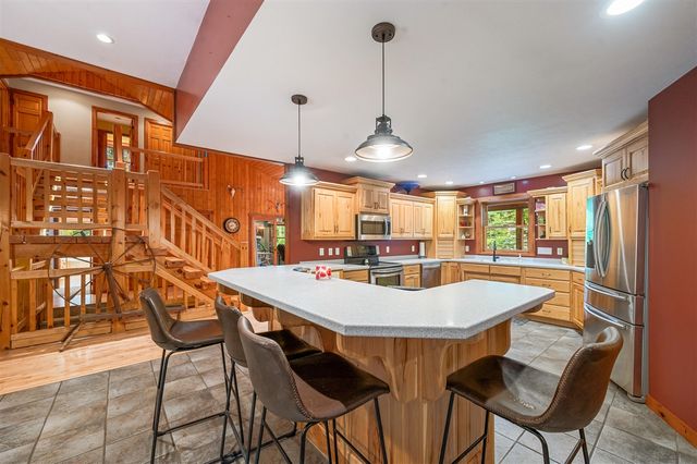 10810 Ingersoll Drive, Howard City, MI 49329