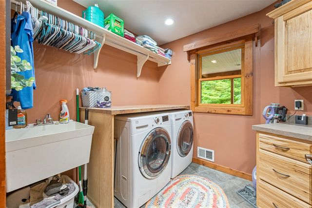 10810 Ingersoll Drive, Howard City, MI 49329