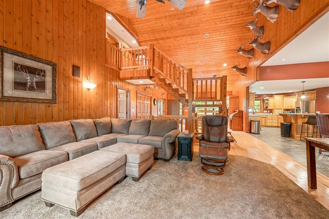 10810 Ingersoll Drive, Howard City, MI 49329