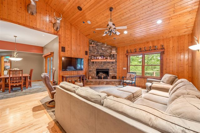 10810 Ingersoll Drive, Howard City, MI 49329