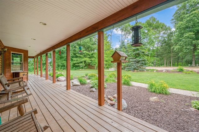10810 Ingersoll Drive, Howard City, MI 49329
