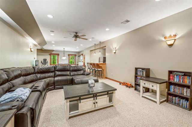 10810 Ingersoll Drive, Howard City, MI 49329