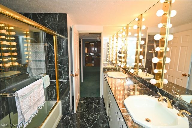 5200 West Boulevard 505, Youngstown, OH 44512