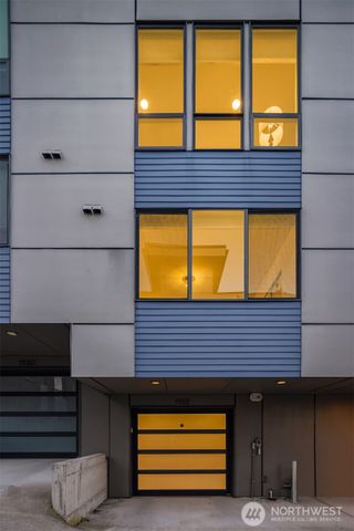 1122 5th Avenue N, Seattle, WA 98109