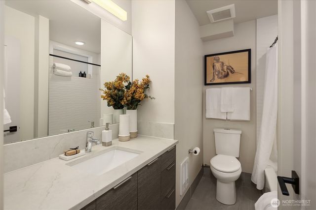 1122 5th Avenue N, Seattle, WA 98109