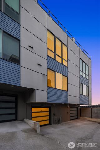 1122 5th Avenue N, Seattle, WA 98109