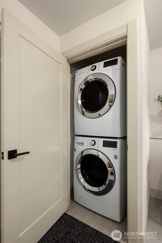 1122 5th Avenue N, Seattle, WA 98109