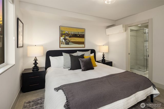 1122 5th Avenue N, Seattle, WA 98109