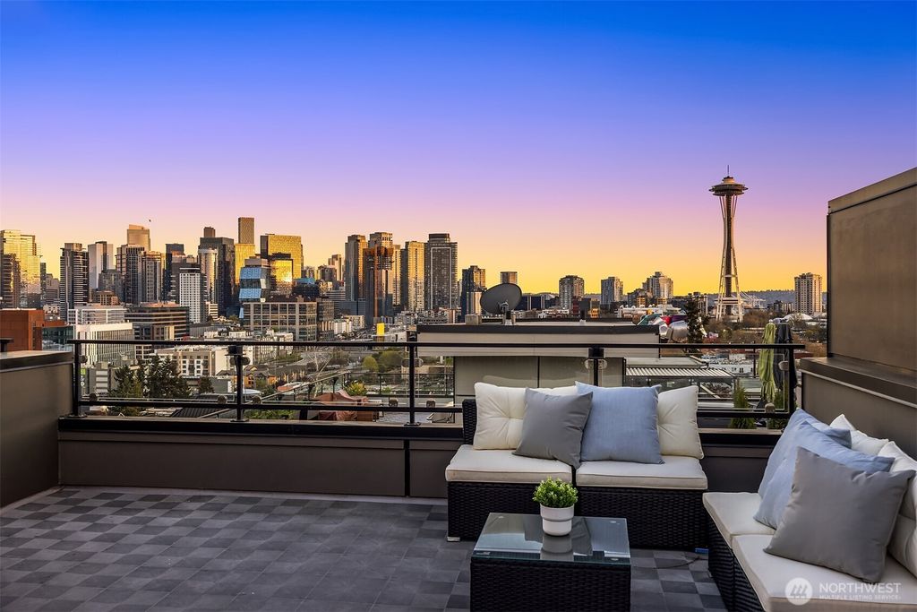 1122 5th Avenue N, Seattle, WA 98109