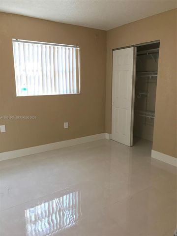 4550 SW 67th Ave 7, Miami, FL 33155