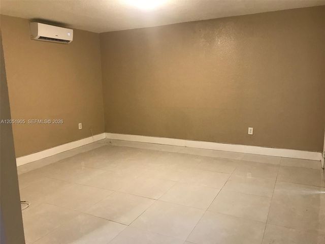 4550 SW 67th Ave 7, Miami, FL 33155