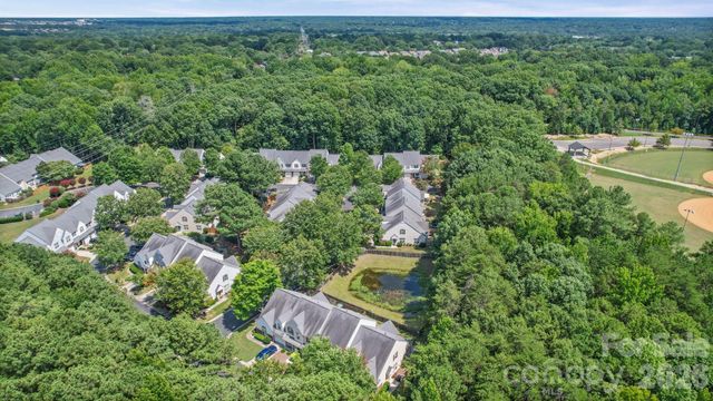 9720 Mattforest Circle, Charlotte, NC 28277