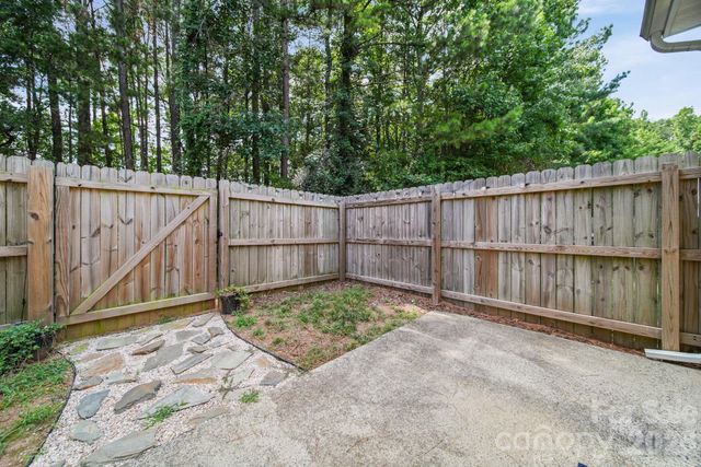 9720 Mattforest Circle, Charlotte, NC 28277
