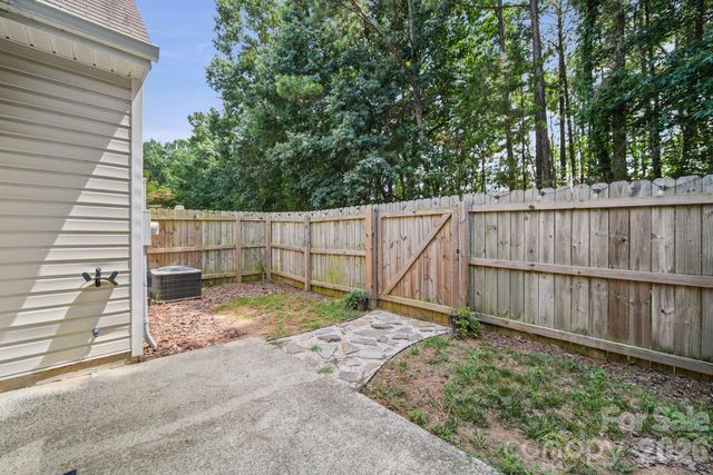9720 Mattforest Circle, Charlotte, NC 28277