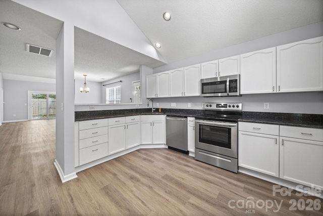 9720 Mattforest Circle, Charlotte, NC 28277