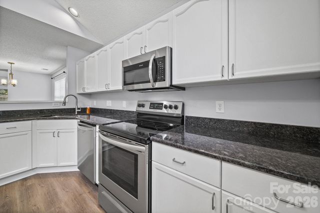 9720 Mattforest Circle, Charlotte, NC 28277