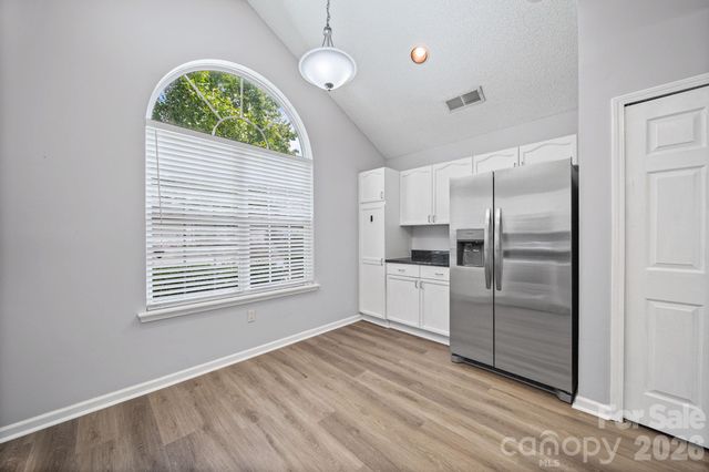 9720 Mattforest Circle, Charlotte, NC 28277