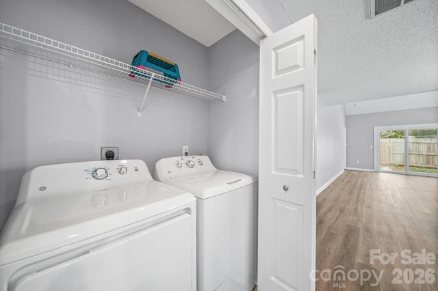 9720 Mattforest Circle, Charlotte, NC 28277