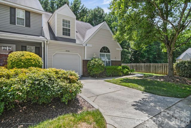 9720 Mattforest Circle, Charlotte, NC 28277