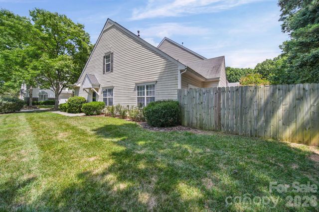 9720 Mattforest Circle, Charlotte, NC 28277