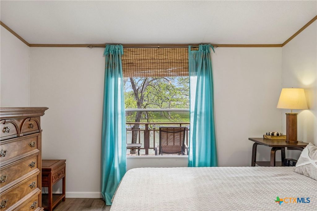 Image 33 of property listing at 344 Shangrila Lane, New Braunfels, TX 78130