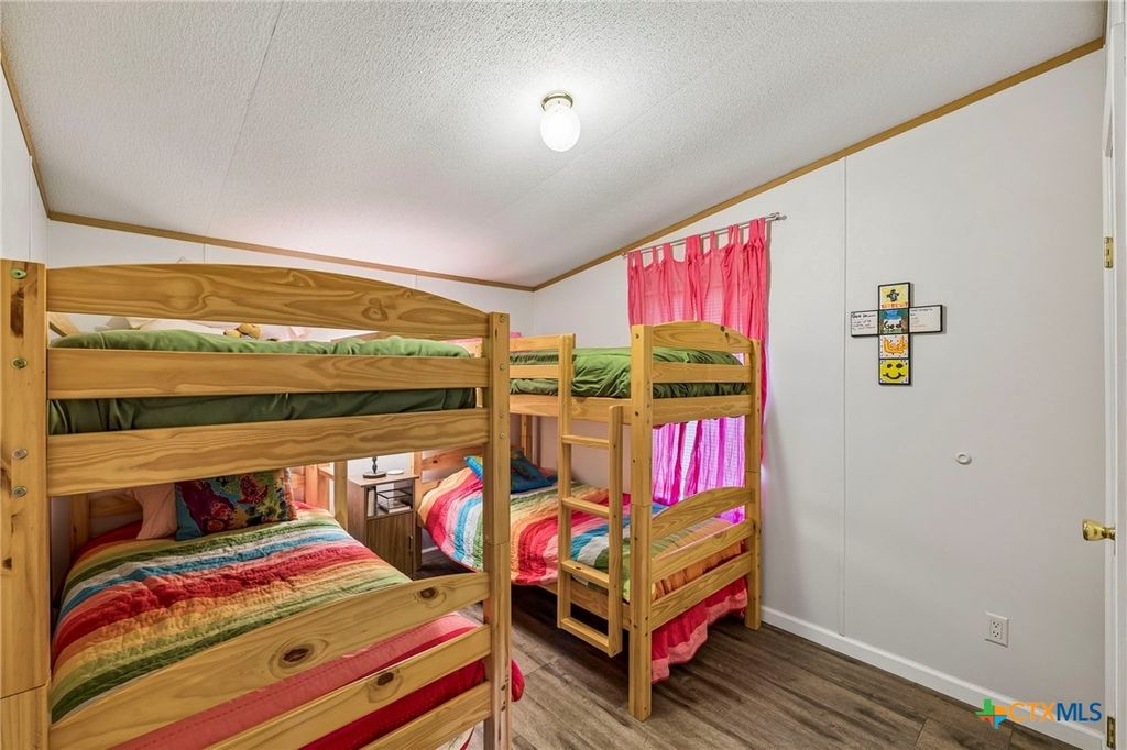 Image 35 of property listing at 344 Shangrila Lane, New Braunfels, TX 78130