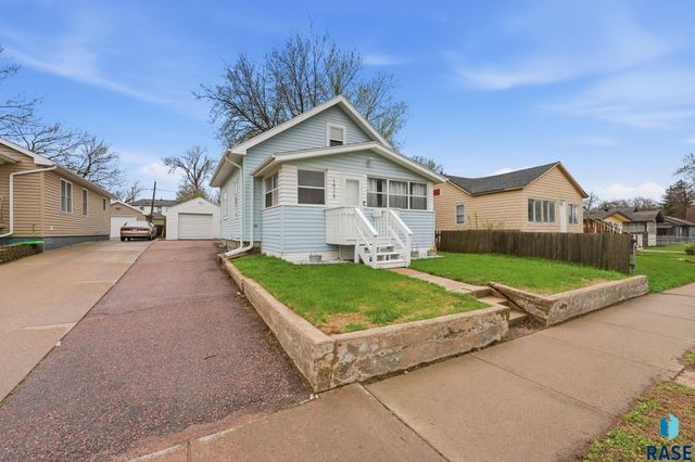 1415 E 5th St Street, Sioux Falls, SD 57103