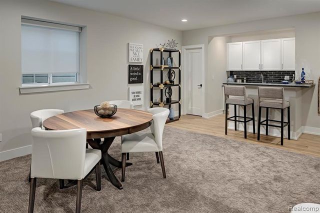 3102 Rose Lane, West Bloomfield, MI 48324