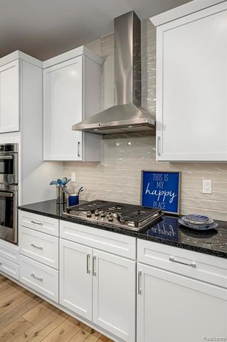 3102 Rose Lane, West Bloomfield, MI 48324